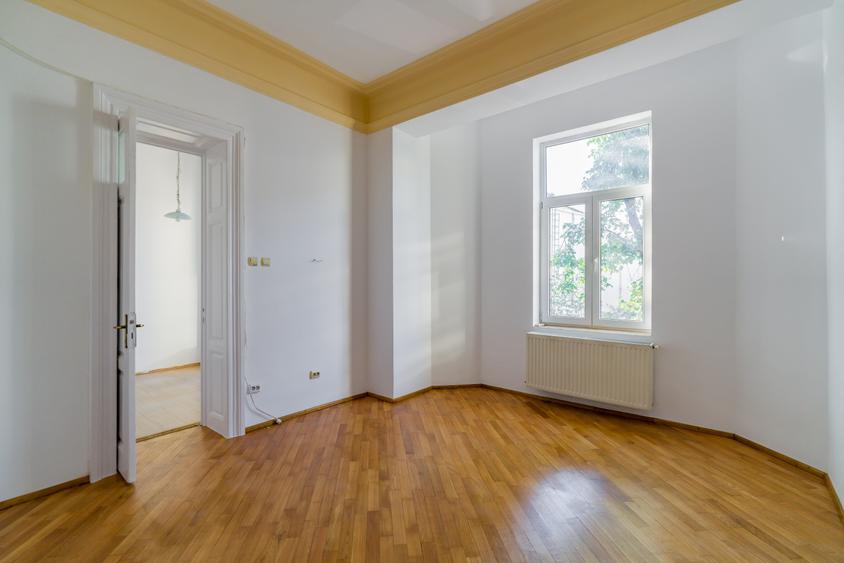 Spațiu Generos și Versatil pentru Birouri sau Activități Comerciale - 16