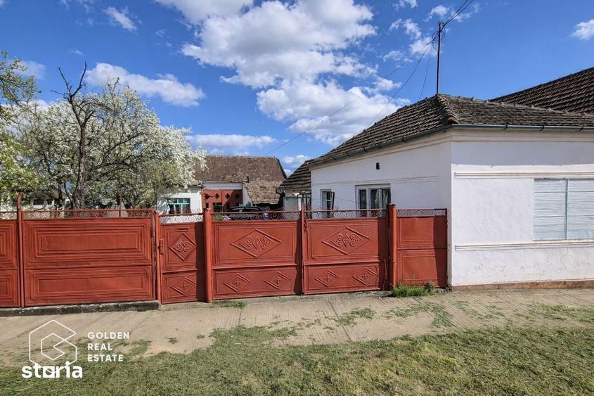 Casa cu doua corpuri de cladire, localitatea Chesint - 9