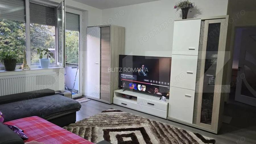 Apartament de vanzare, cu 2 camere, 55 mp, zona Careiului