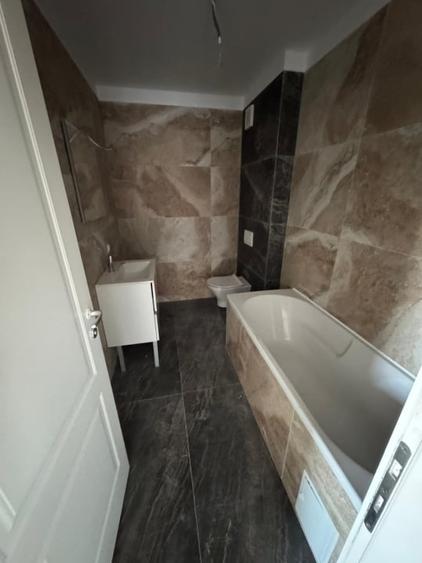 2 Camere Decomandat 61mp Etaj Intermediar Bloc Nou Poitiers Towers - 4