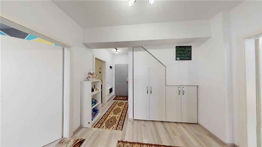 Pe 2 niveluri, Penthouse modern la bulevard, parcare si boxa, Tractorul  Nou, Br - 10