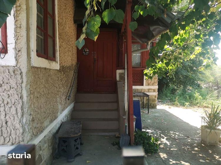 Casa de vanzare in Pucioasa lini?te, natura ?i poten?ial excelent - 5