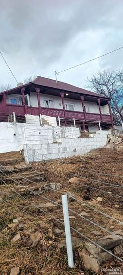 Casa Bucovineana Renovata! In inima manastirilor Neam?!Sihla, Sihastria,Secu,Schitul Brani?te,Schitu