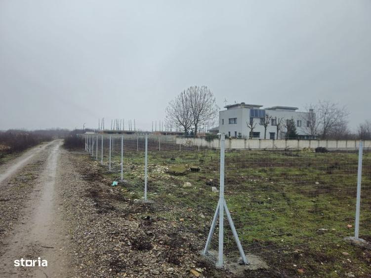 Vand teren intravilan sect 5 str livezi sos vartejului 2800 mp - 2