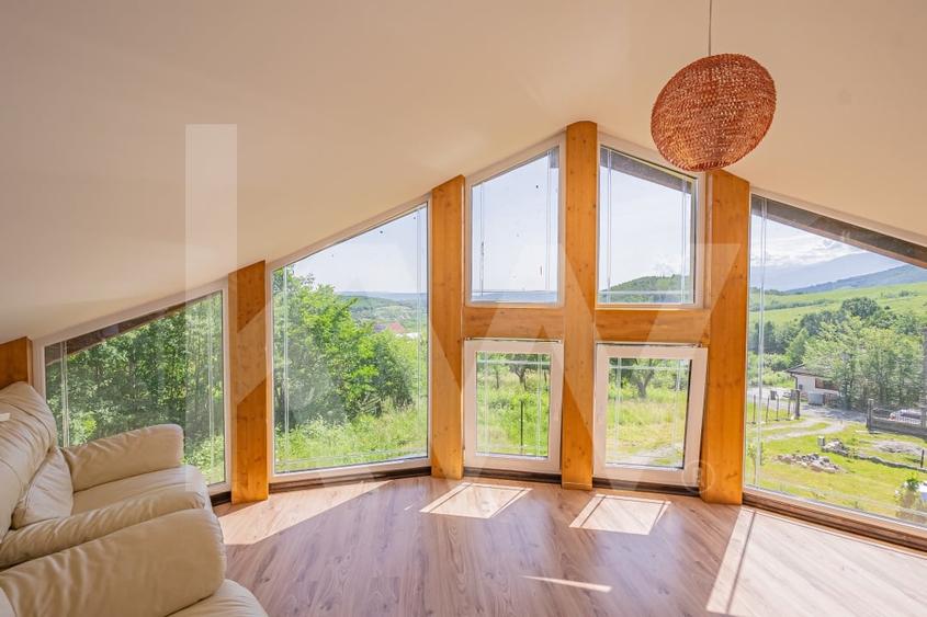 Casa de vacanta spatioasa cu priveliste spectaculoasa in Tocile - 1