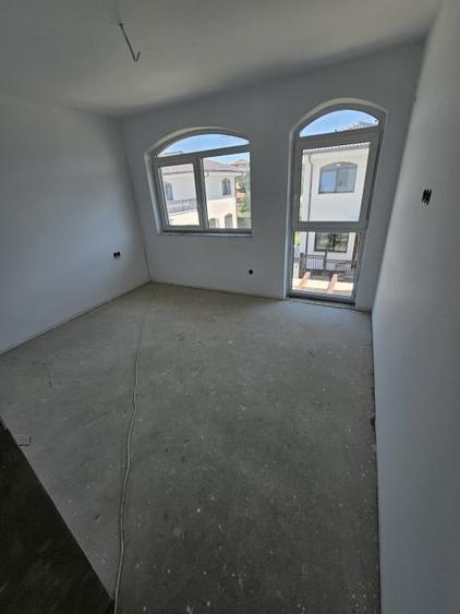 Casa individuala,  130 mp ,  teren 380 mp, zona Dezmir - 9