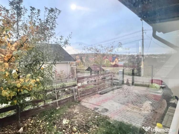 Apartament la casa 4 camere - Bucium - 3