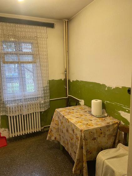 Vinzare apartament, 2 camere, semidecomandat,parter, fara risc seismic - 1