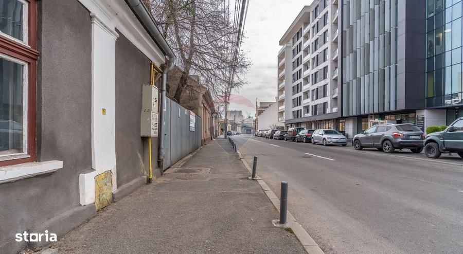 Teren de vanzare in zona Centrala - 11