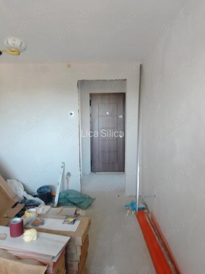 Vind apartament 3 camere