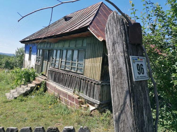 Casa si teren de vanzare Casa si teren de vanzare