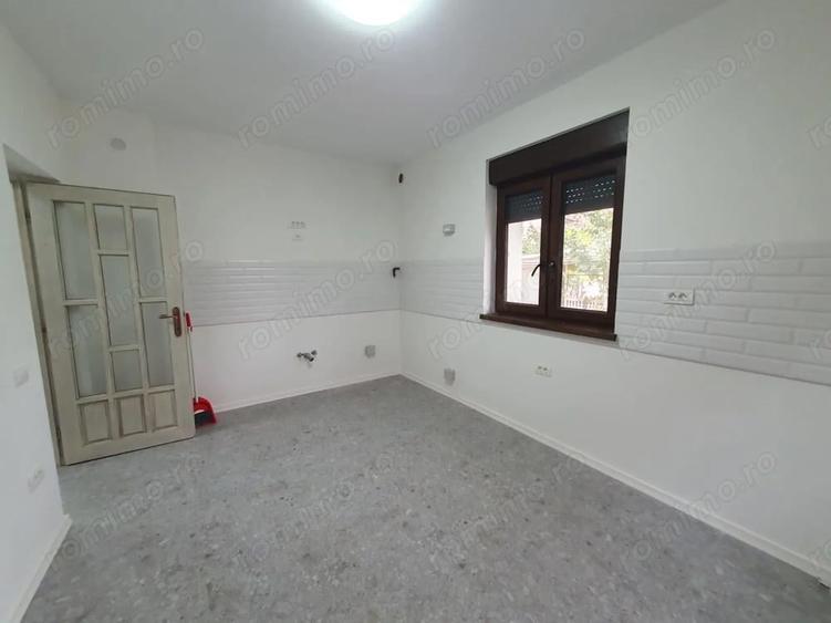 De inchiriat 3 camere la parterul unei Vile- 2537 - 7