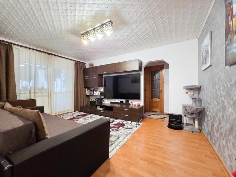 Apartament 3 camere semidecomandate, etaj 1, zona Zimbru, Miron Costin - 3