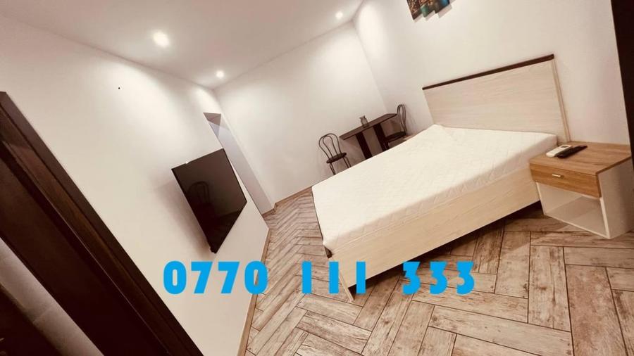 La Cheie - Garsoniera Ansamblul Dorobantilor - etaj 3/4. - 1