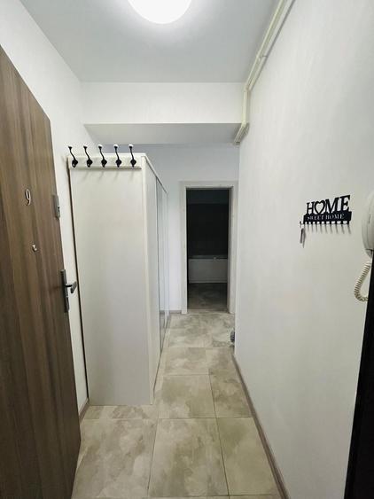Apartament cu 2 camere semidecomandat, mobilat în Pipera