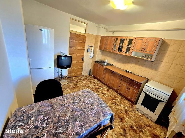 Vand apartament 2 camere Fratii Golesti - 10