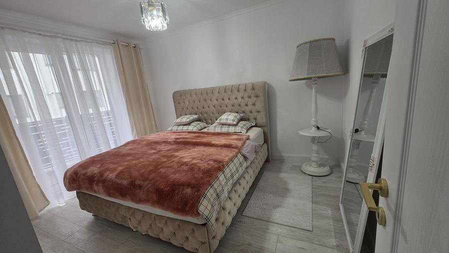 Apartament 4 camere decomandat - 3