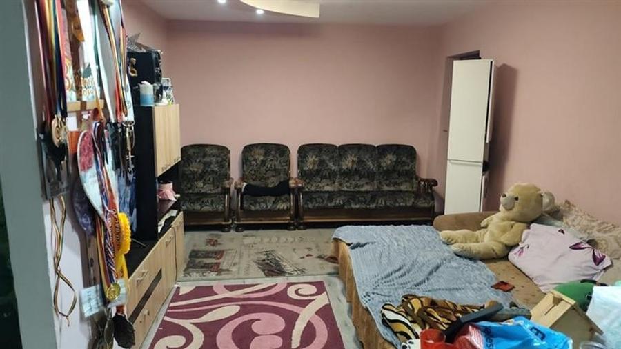 Apartament 2 camere, etaj 2, mobilat, zona Ura - 4