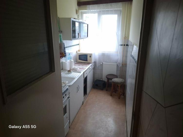 Apartament 3 camere piata Mihai Bravu in Ploiesti - 4