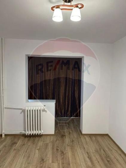 Apartament cu 2 camere de inchiriat in zona Craiovita Noua - 2