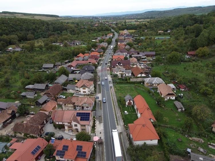 Casă din caramida cu 4 camere de vânzare in Bucumi MM langa DN - 6