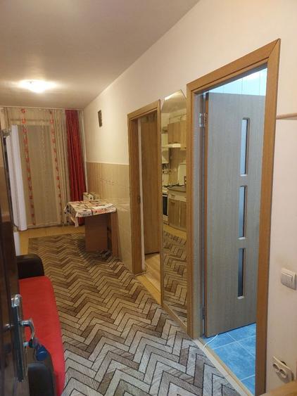 Inchiriez apartament strada porii cu parcare - 1