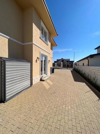 Casa de vanzare in Izvor - 1