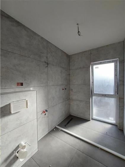 Casă individuală cu 4 camere cu Piscina în Fântânele