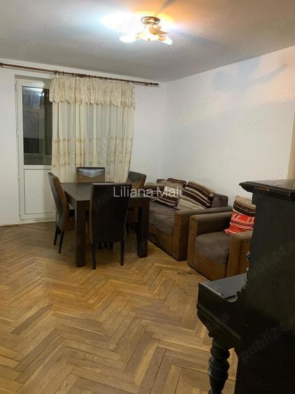 Vand apartament 4 camere