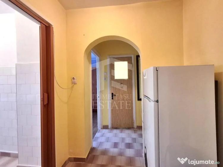 Apartament cu 2 camere decomandat în Tei
