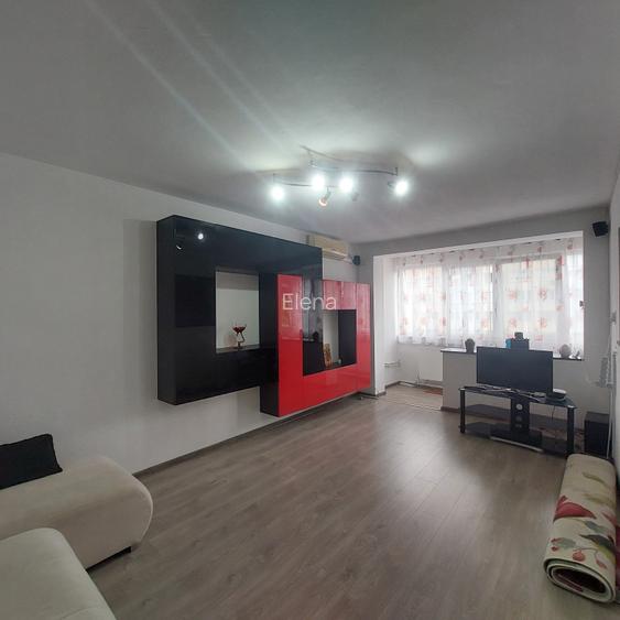 De inchiriat 3 camere