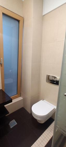 Apartament de  închiriat cu 3 camere, zona Km 5 - 8