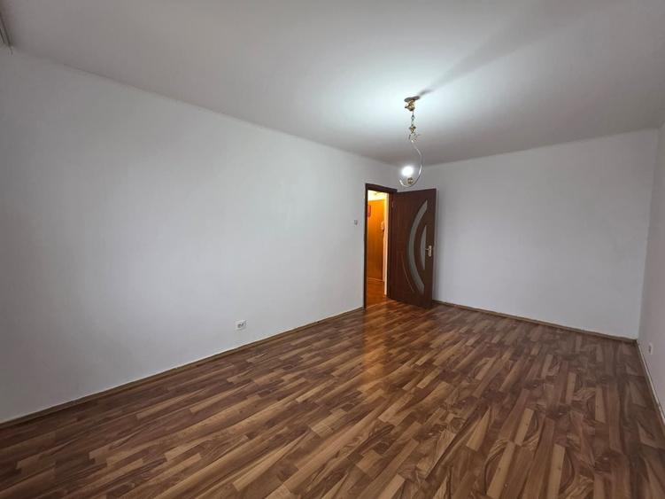 PIATA TRAPEZULUI- 3 CAMERE- COMISION 0% - 2