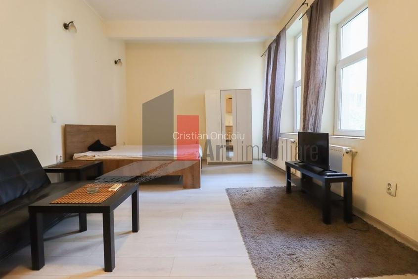Garsonieră semidecomandată în Universitate Garsonieră semidecomandată în Universitate