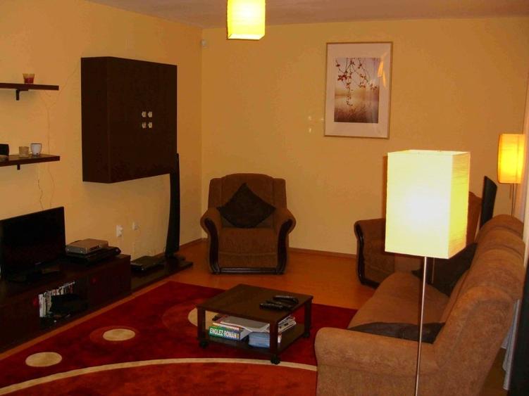 PROPRIETAR VAND/inchiriez vila in cart Irish Park, 5 camere, 3 niv, curte 420 mp - 3