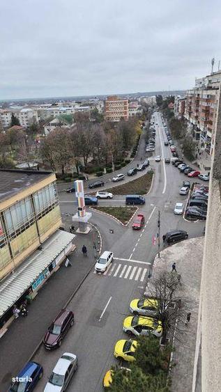 Apartament de vanzare 3 camere - 1