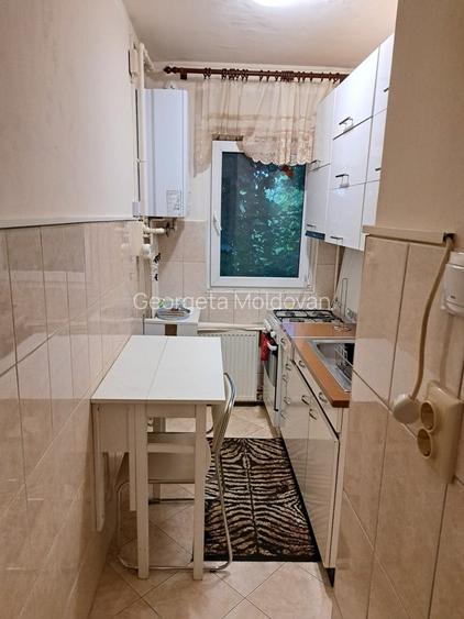 Vand apartament 2 camere, Tg. Mures, Dambu