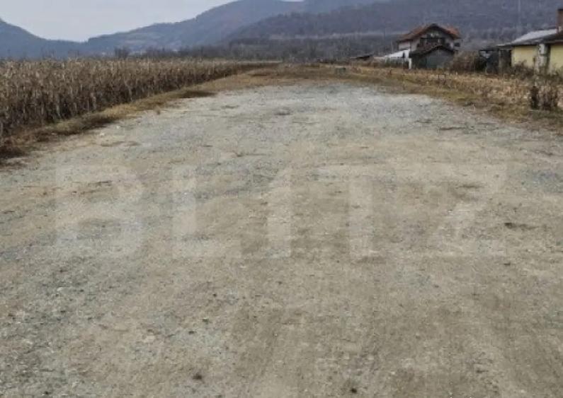 Oportunitate de Investi?ie de Top in ?oimu? - 2600 mp te - 1