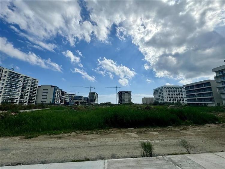 Teren Mamaia Nord pe partea cu marea - 4000 de mp cu regim de inaltime P+10 - 1