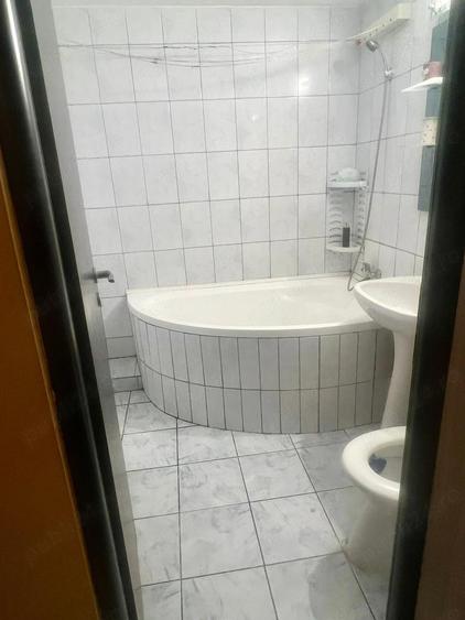 Apartament 3 camere de vanzare Colentina, str. Radovanu, Sector 2 - 1