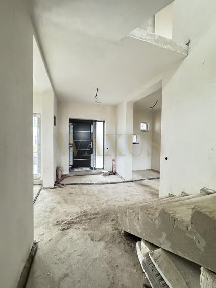 Triplex, 4 camere decomandate, P+1ET, 120 mp, curte 40 mp, 2 parcari, Urusagului - 3