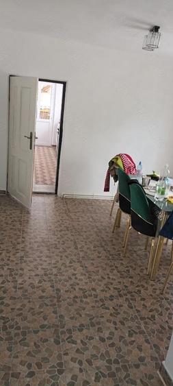 Casa de vanzare la ?ara in zona lini?tita (jude?ul Valcea) - 2