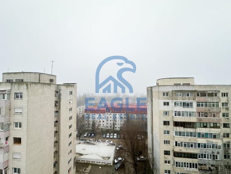 Tomis Nord - 2 Camere decomandat cu balcon pregatit de renovare - 4