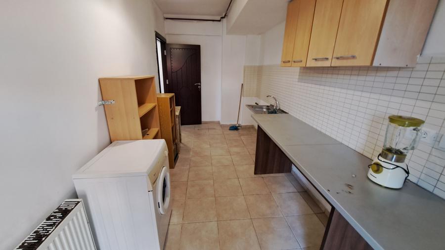 APARTAMENT 3 CAMERE - SUPRAFATA GENEROASA - 17