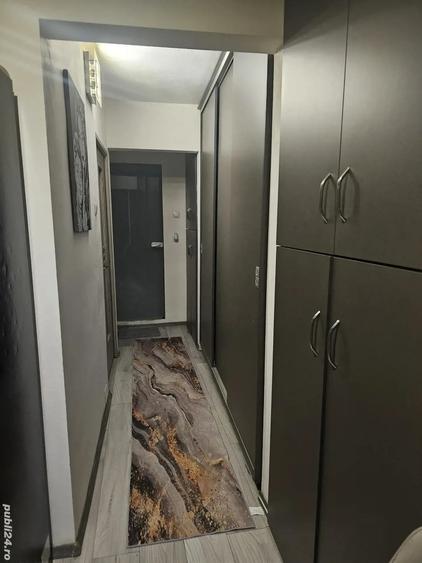 Vand apartament 3 camere Decebal - 1