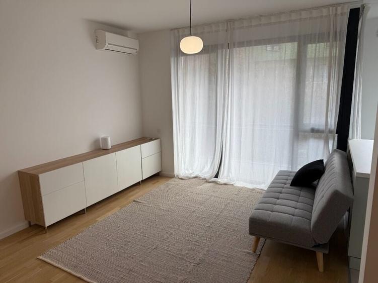 Timpuri Noi- Metrou - 16