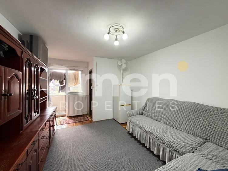 Garsoniera renovata cu balcon, etaj 4 cu acoperis, zona Garii - 1