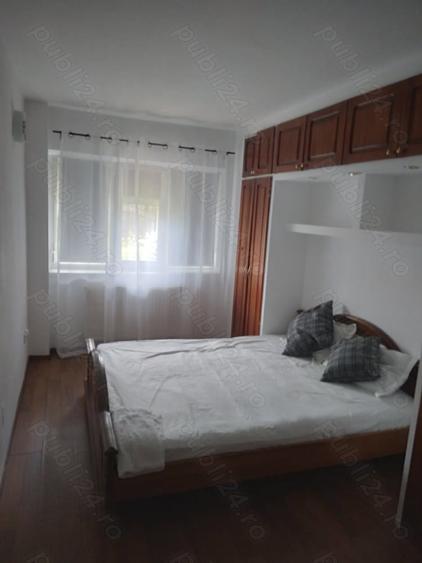 Inchiriez apartament zona 9 mai - 2