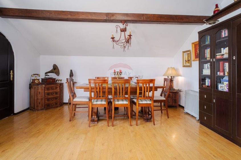 Casa / Vila spatioasa cu teren in zona centrala Sararie - 8