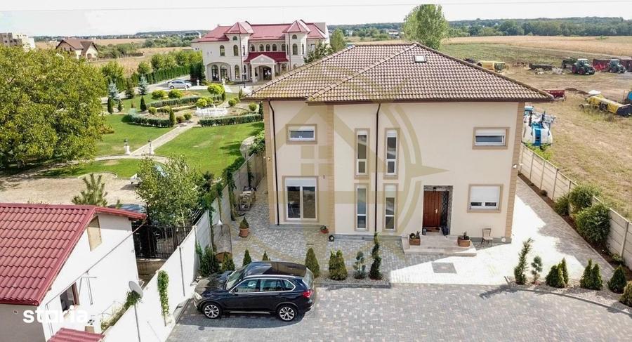 Casă cu 7 camere cu Teren 3000 Mp în Corbeanca